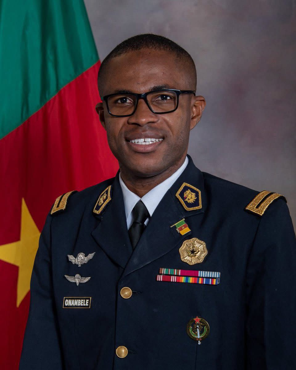 Paris : Le colonel Onambele Guy Hervé soutient sa deuxième thèse de doctorat.