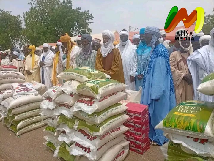 Garoua : des dons alimentaires distribués à l’approche de la fin du Ramadan.